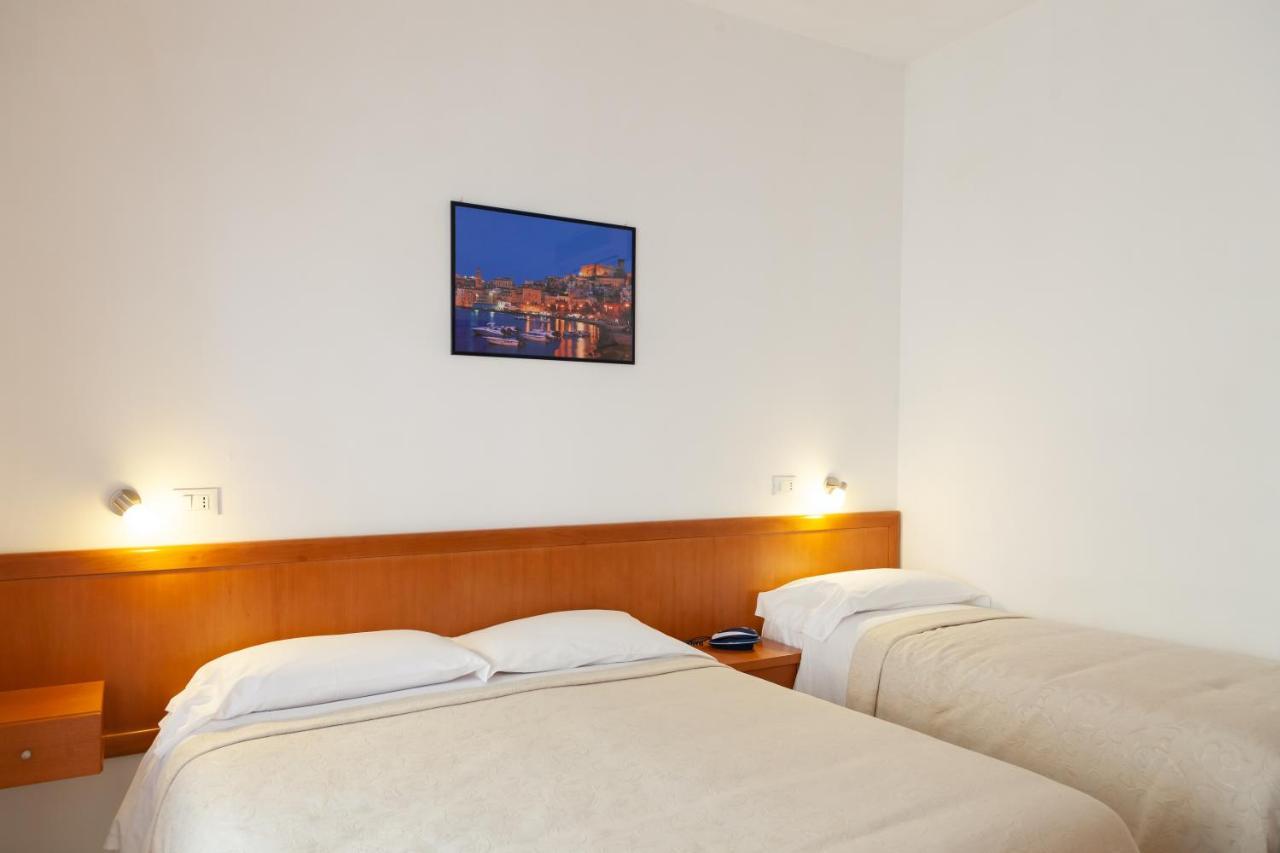 Hotel Viola Гаета Екстер'єр фото