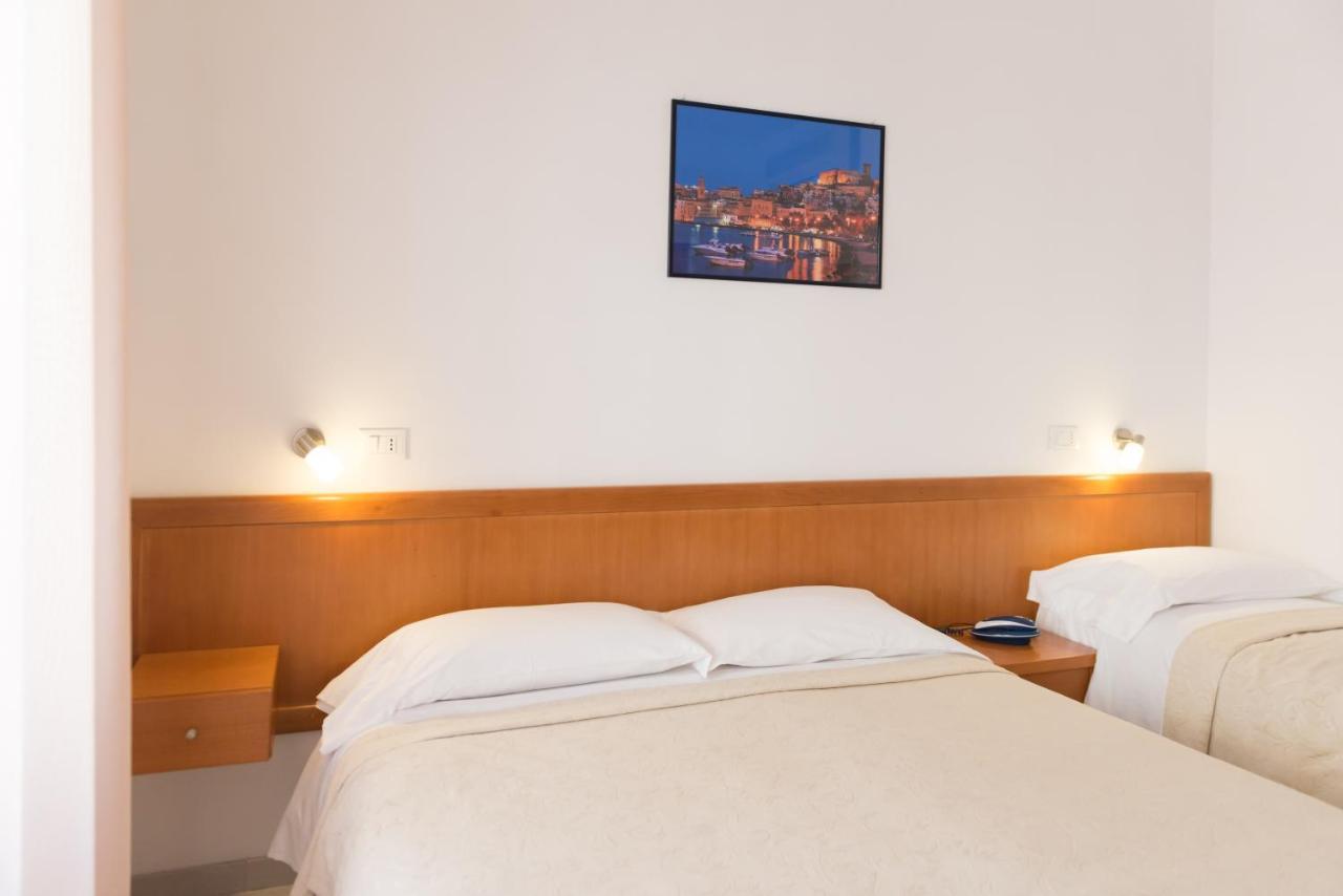 Hotel Viola Гаета Екстер'єр фото
